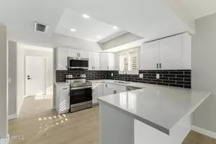 26622 S New Town Dr, Sun Lakes, AZ 85248 - Photo 15