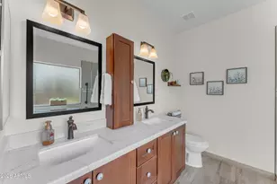 13359 W Gelding Dr, Surprise, AZ 85379 - Photo 19