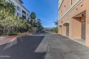 435 W Rio Salado Pkwy, Tempe, AZ 85281 - Photo 27