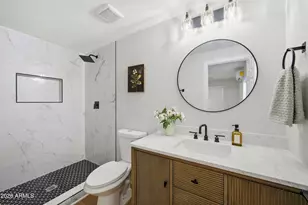 2324 E Heatherbrae Dr, Phoenix, AZ 85016 - Photo 13