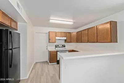 8714 W Amelia Avenue, Phoenix, AZ 85037 - Photo 7