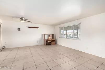 11023 W Sun City Boulevard, Sun City, AZ 85351 - Photo 7