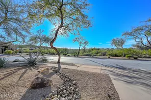 2747 W Via Bona Fortuna Dr, Phoenix, AZ 85086 - Photo 43