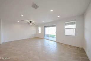 7824 W Tether Trail, Peoria, AZ 85383 - Photo 5