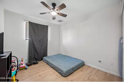 3007 N 81st Avenue, Phoenix, AZ 85033 - Photo 17