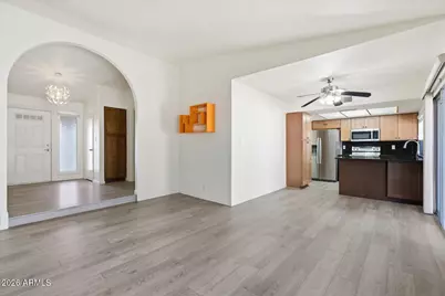 9300 E Kalil Drive, Scottsdale, AZ 85260 - Photo 5