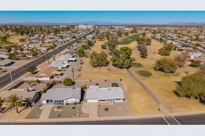 10230 W Sun City Boulevard, Sun City, AZ 85351 - Photo 31