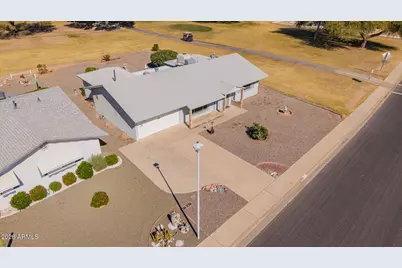 10230 W Sun City Boulevard, Sun City, AZ 85351 - Photo 3