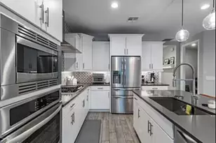 2045 East Charlotte Dr, Phoenix, AZ 85024 - Photo 5