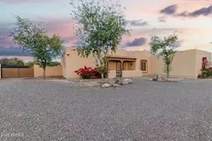 37415 N 24th St, Phoenix, AZ 85086 - Photo 3