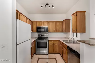 2929 W Yorkshire Drive #1093, Phoenix, AZ 85027 - Photo 3