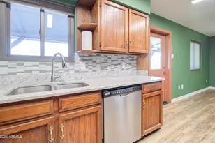 186 E Kelly St, Miami, AZ 85539 - Photo 19