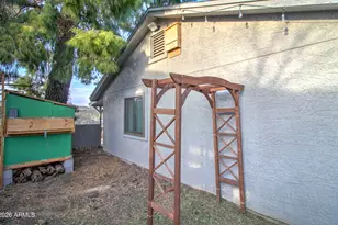 186 E Kelly St, Miami, AZ 85539 - Photo 41