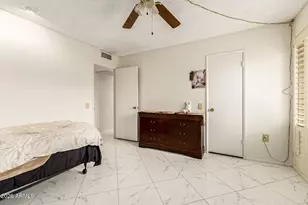 10020 W Royal Oak Rd, Sun City, AZ 85351 - Photo 19