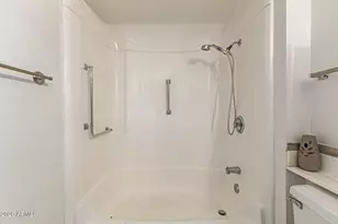 10020 W Royal Oak Rd, Sun City, AZ 85351 - Photo 17