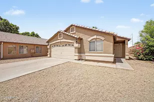 374 N Ocean Dr, Gilbert, AZ 85233 - Photo 3