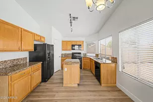 374 N Ocean Dr, Gilbert, AZ 85233 - Photo 11