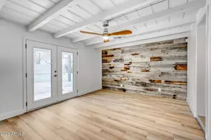 4036 N 40th Pl, Phoenix, AZ 85018 - Photo 17