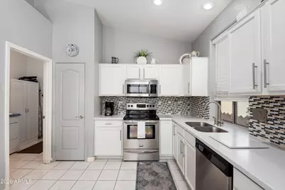 17611 W Ingleside Drive, Surprise, AZ 85374 - Photo 9