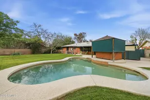 2215 W Earll Dr, Phoenix, AZ 85015 - Photo 35