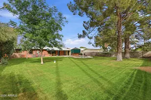 2215 W Earll Dr, Phoenix, AZ 85015 - Photo 33