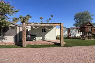 21 E St Charles Ave, Phoenix, AZ 85042 - Photo 23