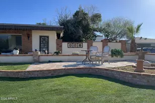 21 E St Charles Ave, Phoenix, AZ 85042 - Photo 3