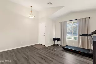 5672 W Manzanita Dr, Glendale, AZ 85302 - Photo 9