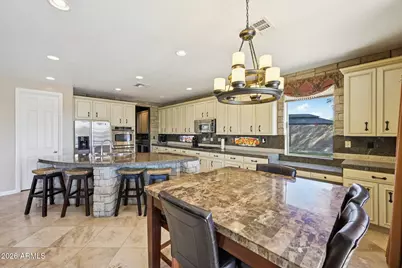 2206 W Keller Court, Anthem, AZ 85086 - Photo 11