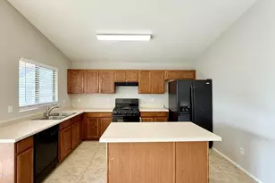 1045 E Nardini St, San Tan Valley, AZ 85140 - Photo 5