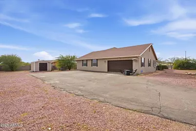 20305 W Peak View Road, Wittmann, AZ 85361 - Photo 37