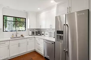 6333 N Scottsdale Rd, Scottsdale, AZ 85250 - Photo 9