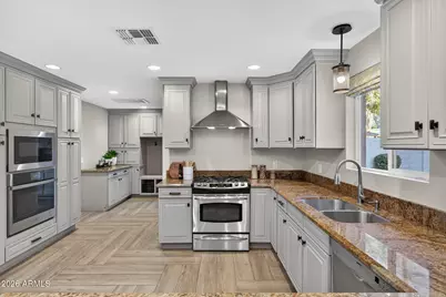 3335 E Mariposa Street, Phoenix, AZ 85018 - Photo 11