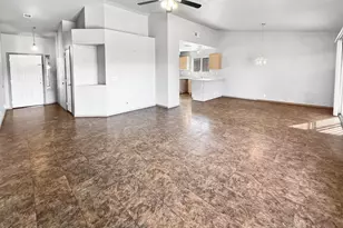 5610 N 74th Ave, Glendale, AZ 85303 - Photo 3