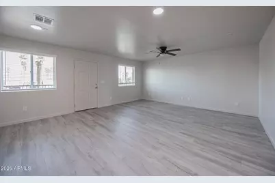 2121 W Adams Street #B202, Phoenix, AZ 85009 - Photo 9