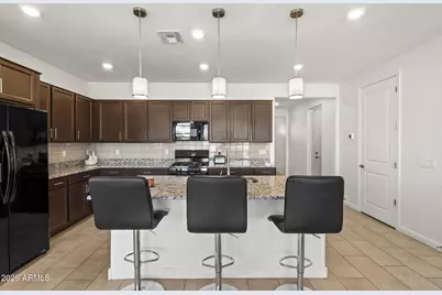 2818 W Minton Street, Phoenix, AZ 85041 - Photo 9