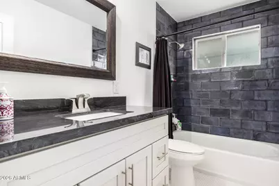 3839 E Whitton Avenue, Phoenix, AZ 85018 - Photo 25