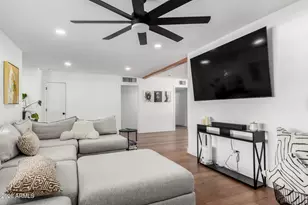 3839 E Whitton Ave, Phoenix, AZ 85018 - Photo 9