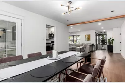 3839 E Whitton Avenue, Phoenix, AZ 85018 - Photo 13