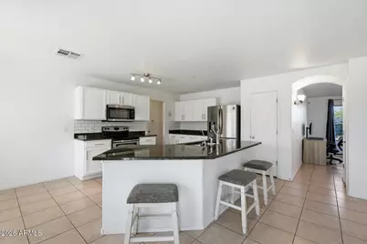 8813 N 68th Drive, Peoria, AZ 85345 - Photo 39