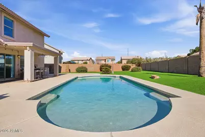 8813 N 68th Drive, Peoria, AZ 85345 - Photo 13