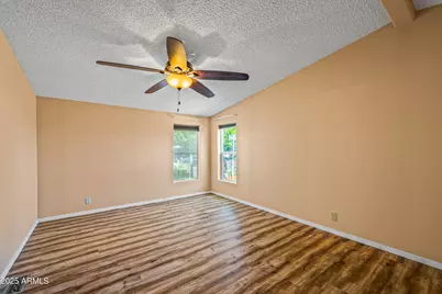 7642 E Holmes Avenue, Mesa, AZ 85209 - Photo 11