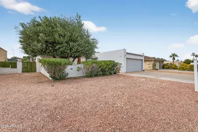 25608 S Pinewood Drive, Sun Lakes, AZ 85248 - Photo 3