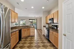 18012 W Tierra Del Sol Dr, Surprise, AZ 85387 - Photo 9