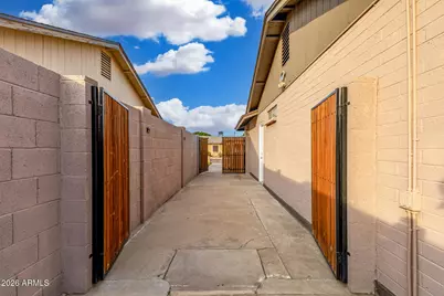 1115 W Santa Cruz Drive, Tempe, AZ 85282 - Photo 29