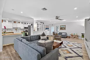 410 W Mulberry Dr, Phoenix, AZ 85013 - Photo 3