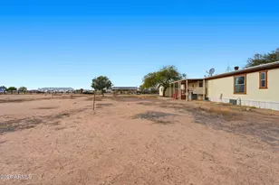 7451 W Caballero Ct, Arizona City, AZ 85123 - Photo 31