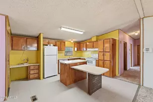 7451 W Caballero Ct, Arizona City, AZ 85123 - Photo 7