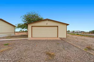 7451 W Caballero Ct, Arizona City, AZ 85123 - Photo 27