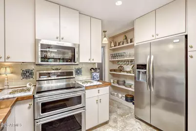 7937 E Crestwood Way, Scottsdale, AZ 85250 - Photo 23